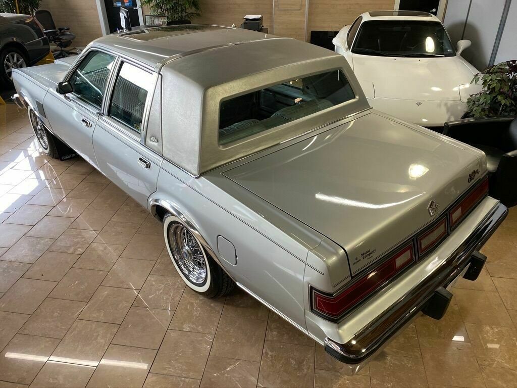 1984 chrysler fifth avenue base 4dr sedan