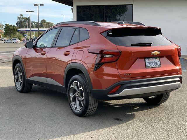 2024 chevrolet trax lt