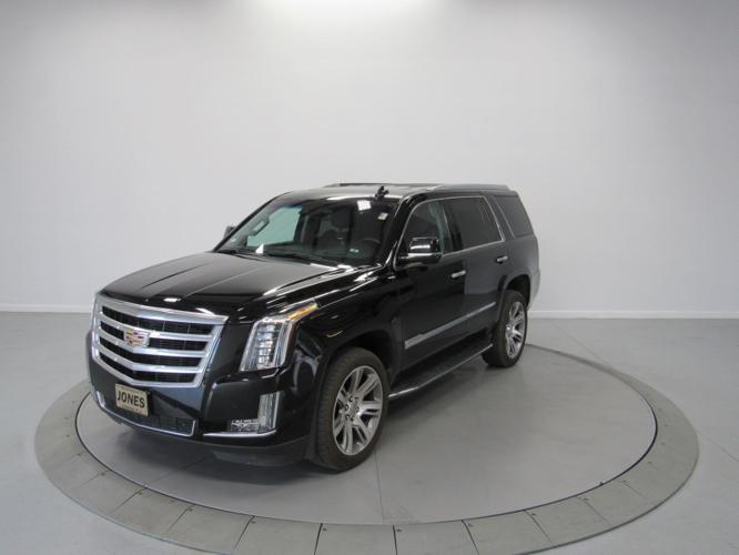 used 2017 cadillac escalade 4wd luxury lexington, tn 38351 for sale in lexington, tennessee