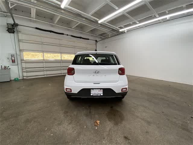 2021 hyundai venue se