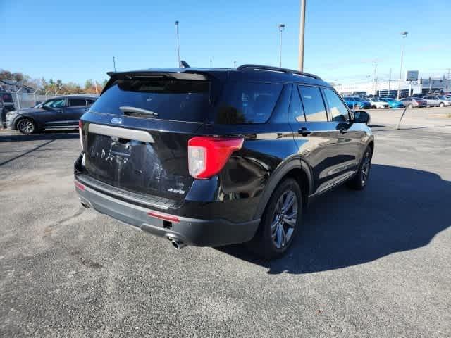 2021 ford explorer xlt