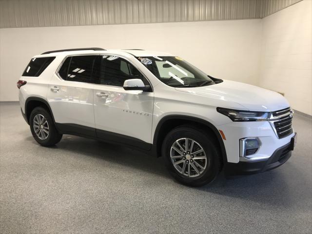 2023 chevrolet traverse lt cloth