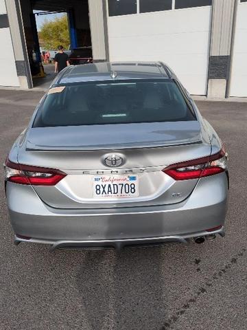 2022 toyota camry se
