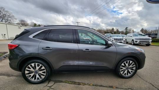 2020 ford escape hybrid titanium