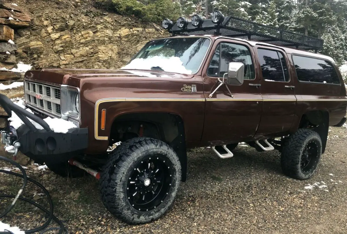 1977 square body zombie apocalypse gmc 3/4 ton suburban