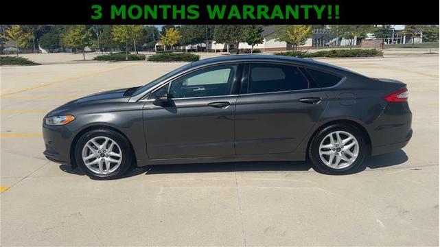 2016 ford fusion se