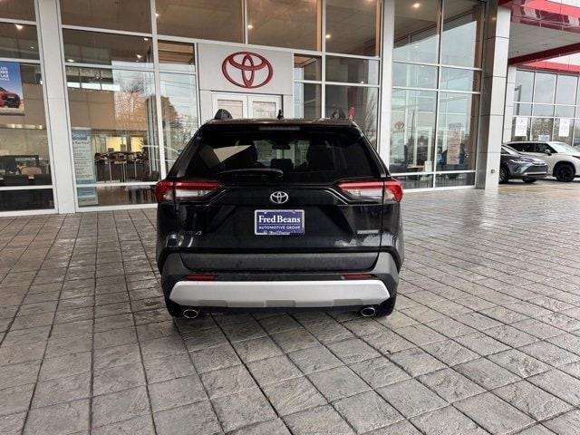 2021 toyota rav4 adventure