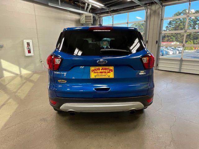 2019 ford escape se