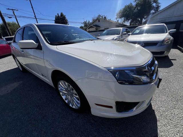 2012 ford fusion hybrid base