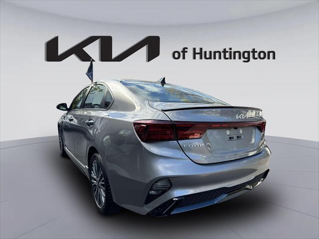 2024 kia forte gt-line