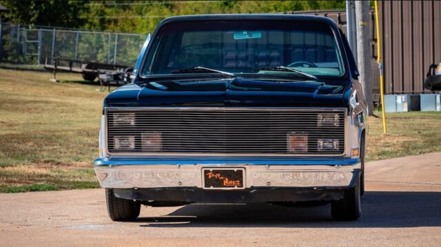 1981 chevrolet c10 pickup black rwd automatic custom