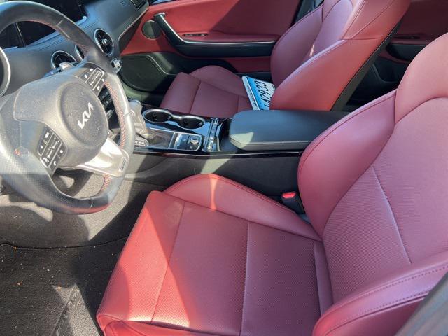 2023 kia stinger gt-line