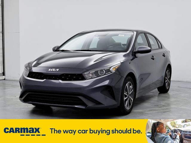 2023 kia forte lxs