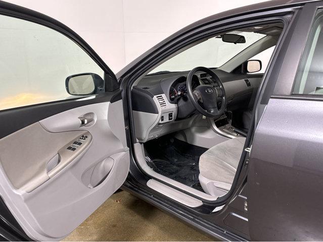2012 toyota corolla le