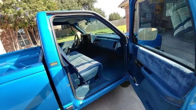 350 ,standard cab , short bed , automatic