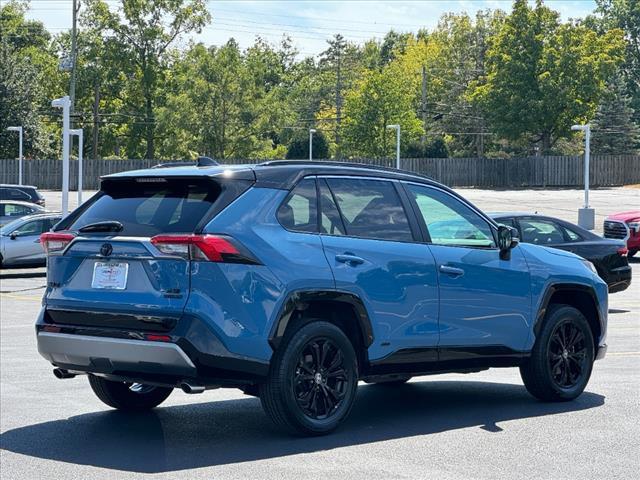 2022 toyota rav4 hybrid se