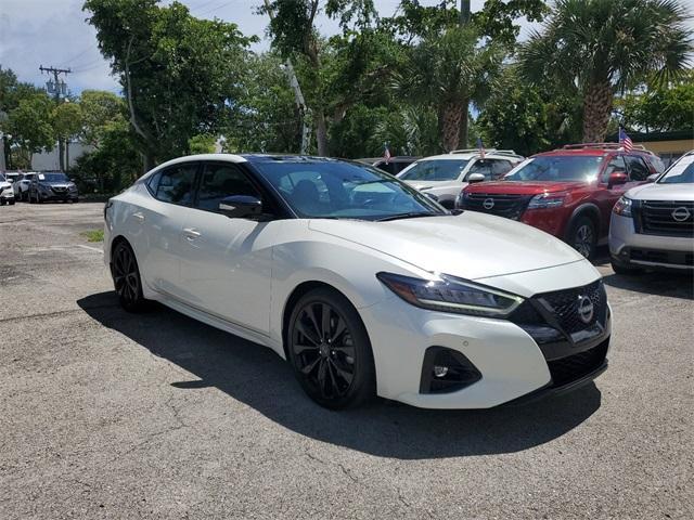 2023 nissan maxima sr