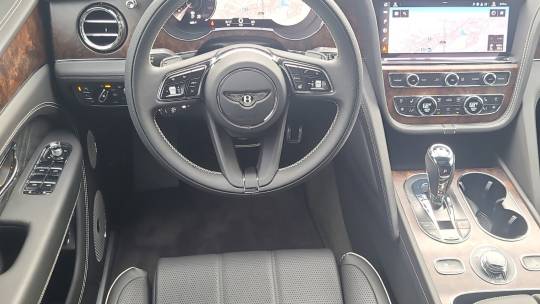 2023 Bentley Bentayga ewb