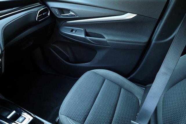 2022 chevrolet bolt euv lt