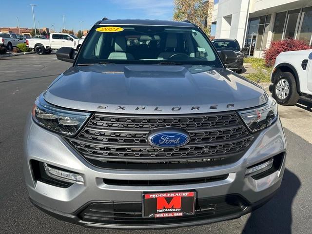 2021 ford explorer xlt