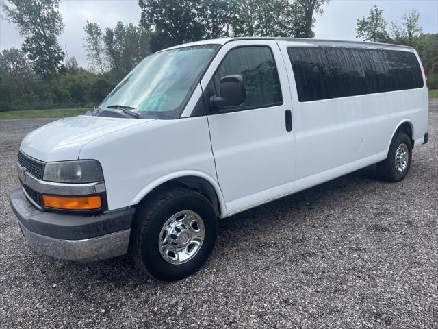 2012 chevrolet express 3500 lt