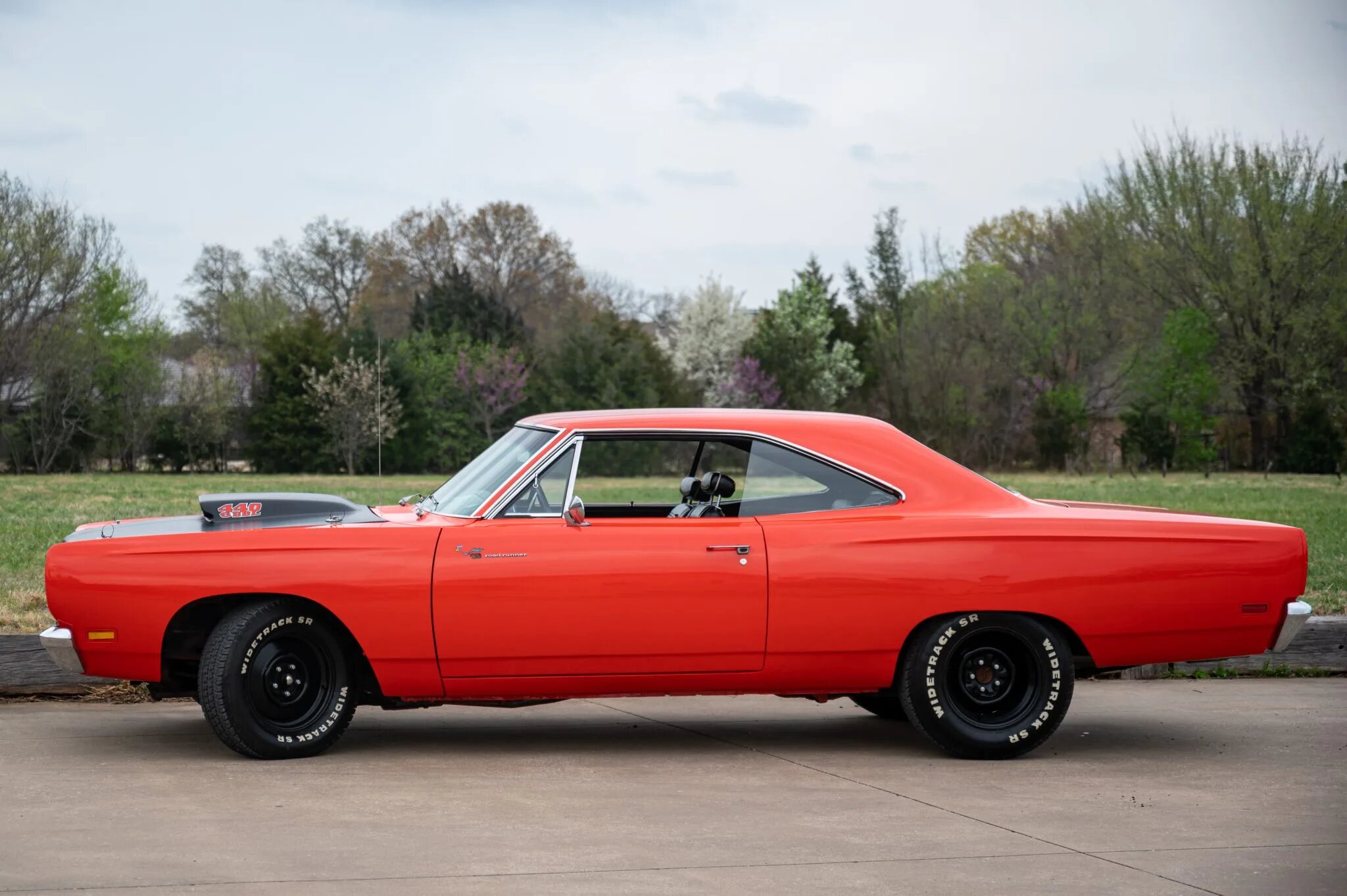 plymouth road runner