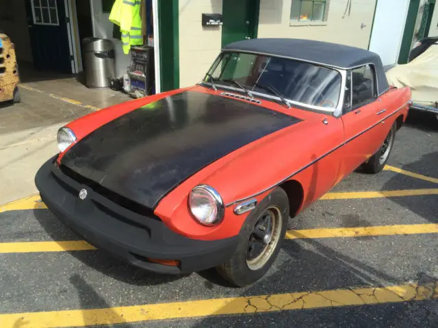 1975 mgb with hardtop