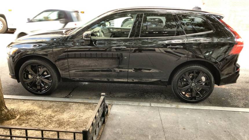2024 volvo xc60 recharge t8 ultimate black edition