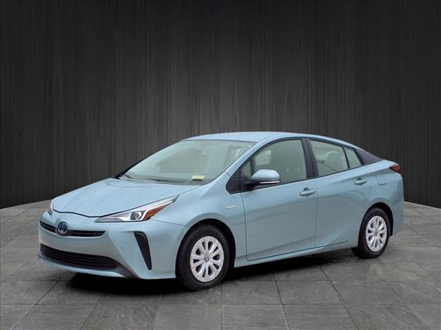 2022 toyota prius le