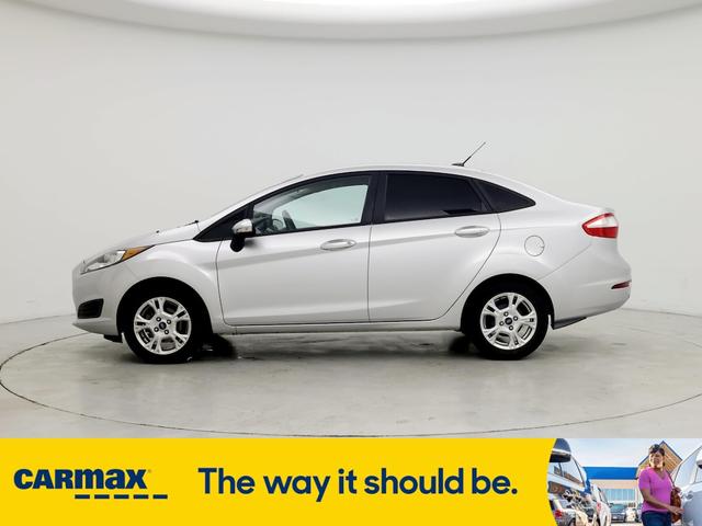 2015 ford fiesta se