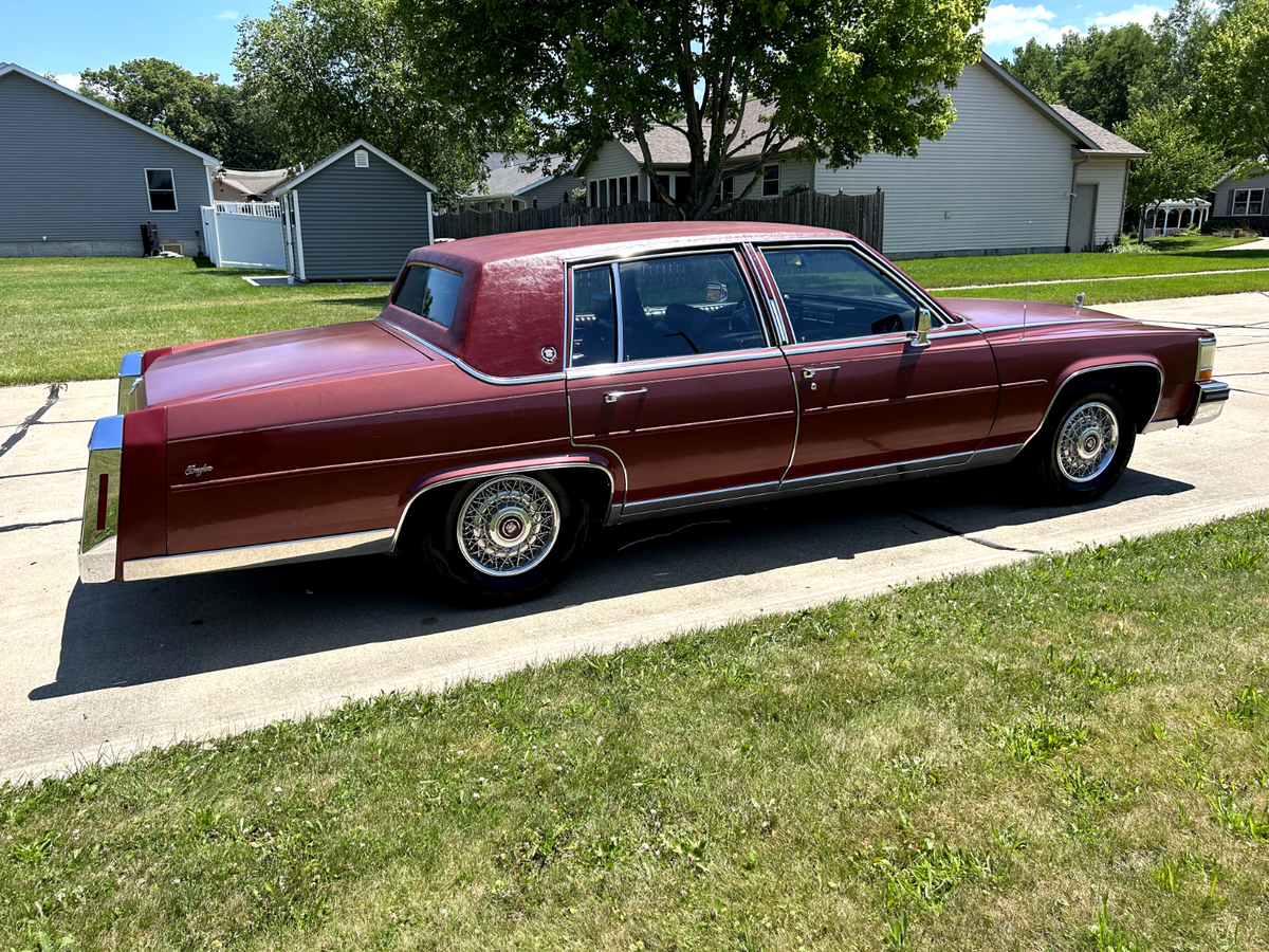 1989 cadillac brougham luxury sedan classic!! original, no rust!!! 5.0 liter
