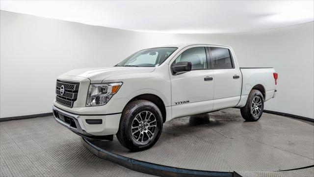 2022 nissan titan sv