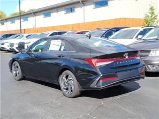 2024 Hyundai Elantra sel