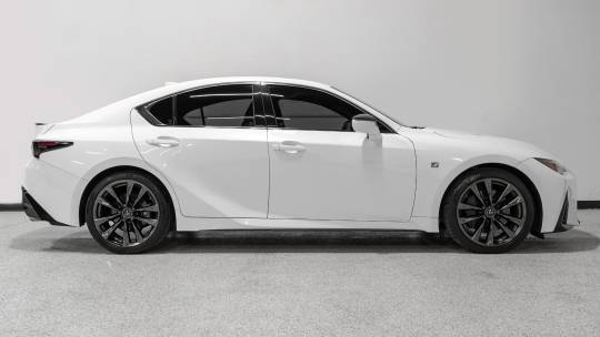 2021 Lexus IS