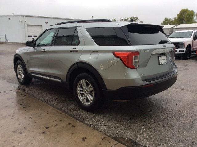 2022 ford explorer xlt