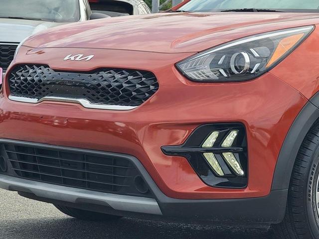 2022 kia niro lxs