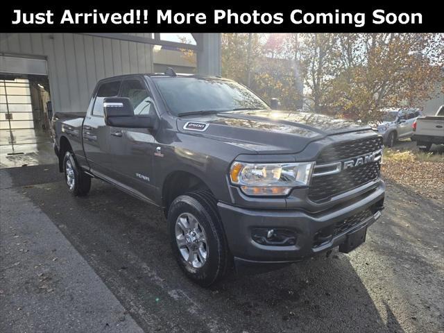 2023 ram 2500 big horn crew cab 4x4 64' box