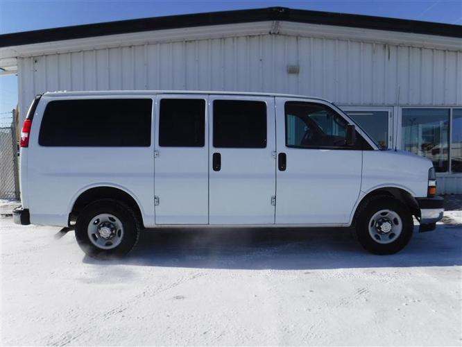 used 2017 chevrolet express 2500 lt passenger bismarck, nd 58504 for sale in bismarck, north dakota