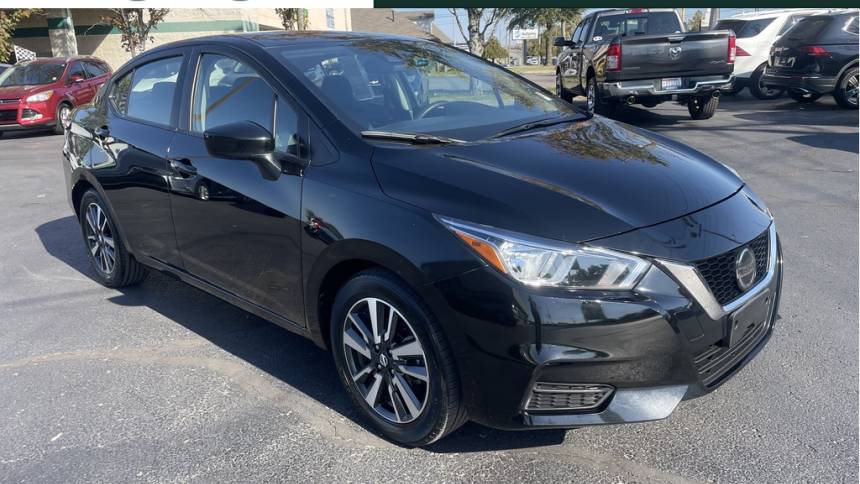 2022 nissan versa sv