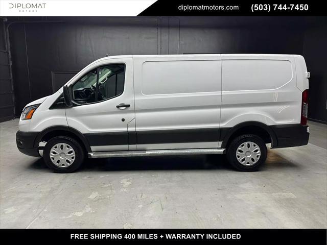2022 ford transit-150 base