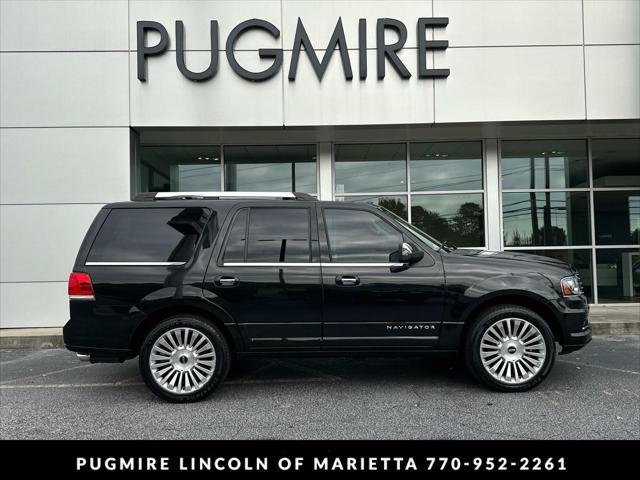 2015 lincoln navigator base