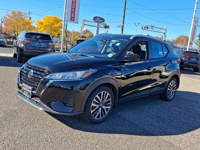 2021 nissan kicks sv