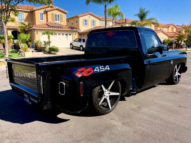 1975 chevrolet c10 step side - v8 454 ss - very clean and rare - short bed