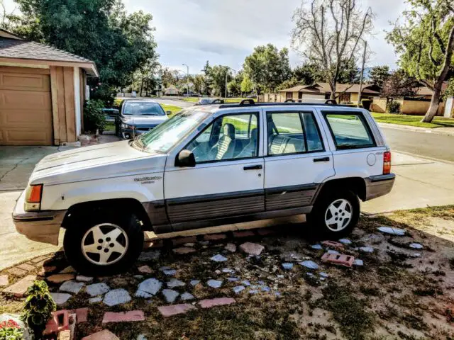 1993 jeep grand cherokee laredo 4wd 6-cylinder