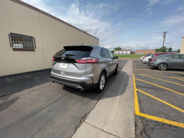 2022 ford edge titanium