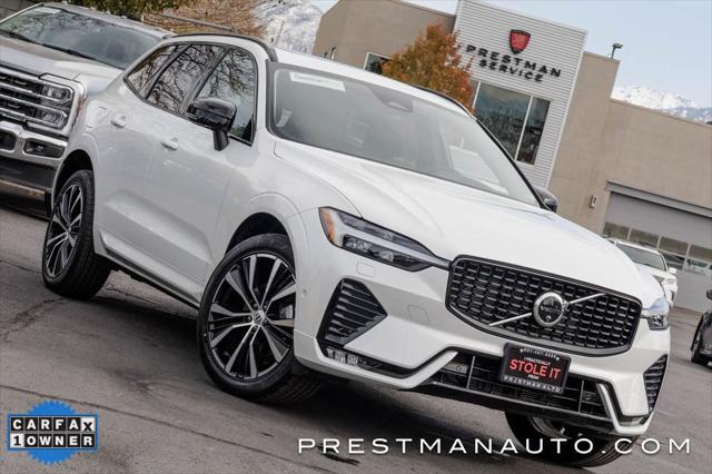 2024 volvo xc60 b5 plus dark theme