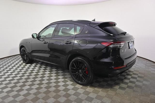 2021 maserati levante base