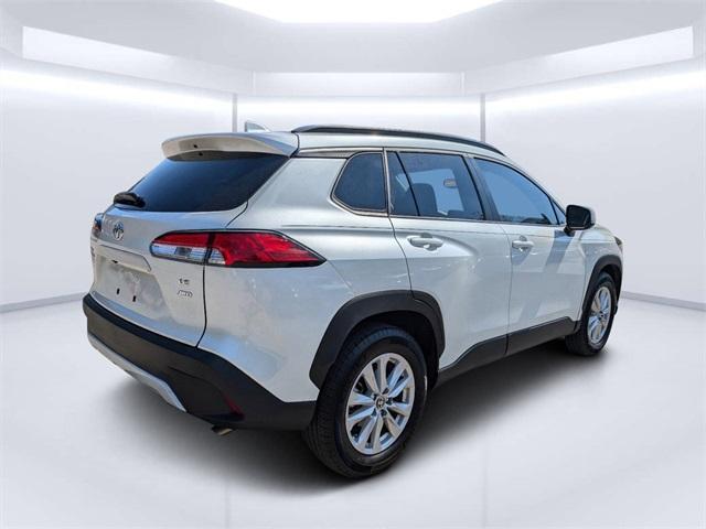 2023 toyota corolla cross le