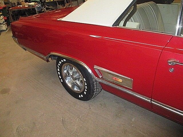 1965 oldsmobile cutlass convertible 442 clone (rare)