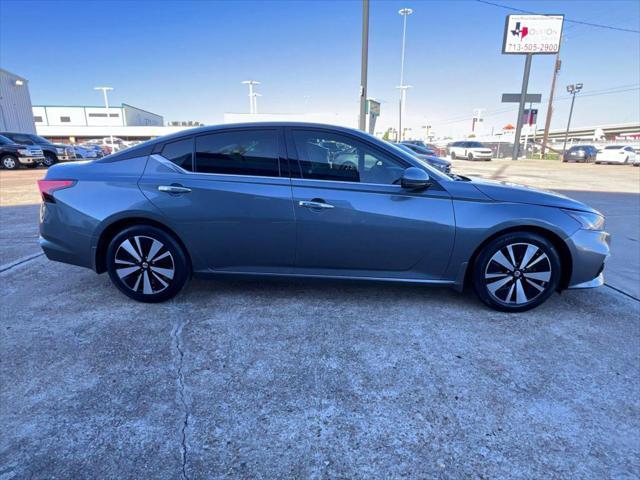 2019 nissan altima 2.5 sv
